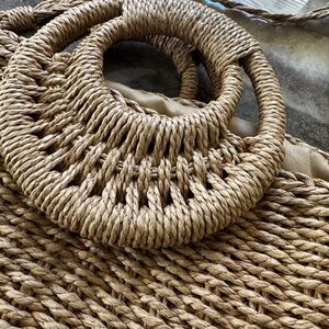 New Without Tags- Woven Natural Color Beach/Summer Bag With Handles/Straps